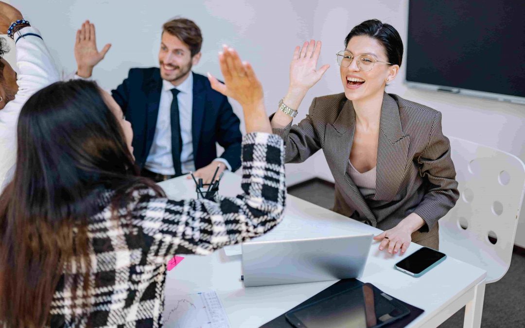 Liderazgo laissez faire: qué es, beneficios, peligros y cómo aplicarlo